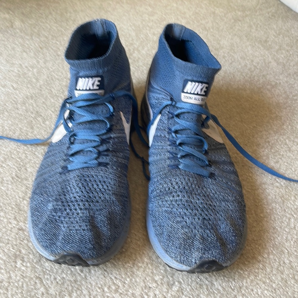 Nike. Zoom All Out. Fly-Knit. Blue. Mens. Size 12.